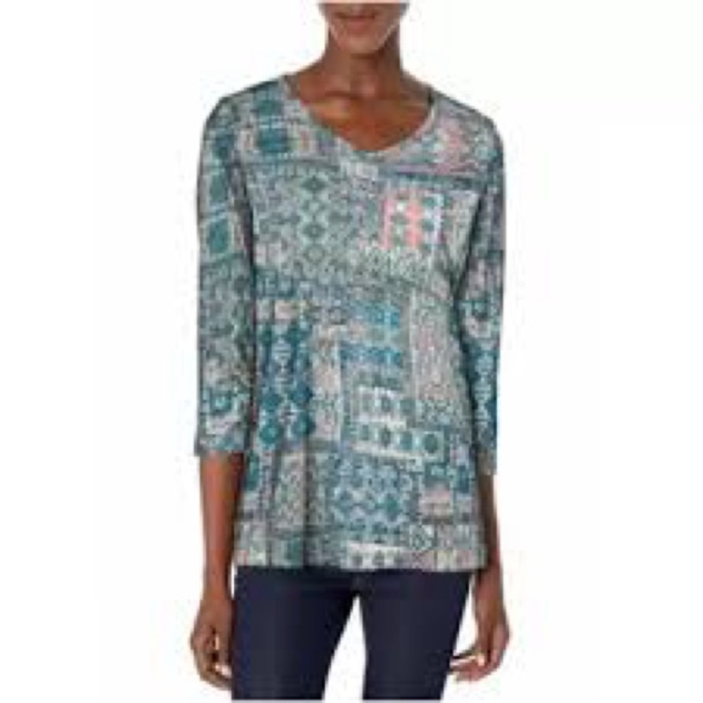 Patterned blue top never worn